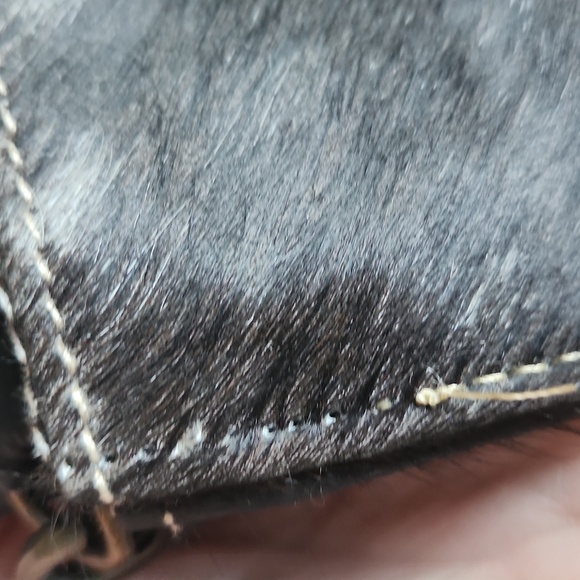Myra  fur and leather crossbody bag with western flare - Picture 10 of 13